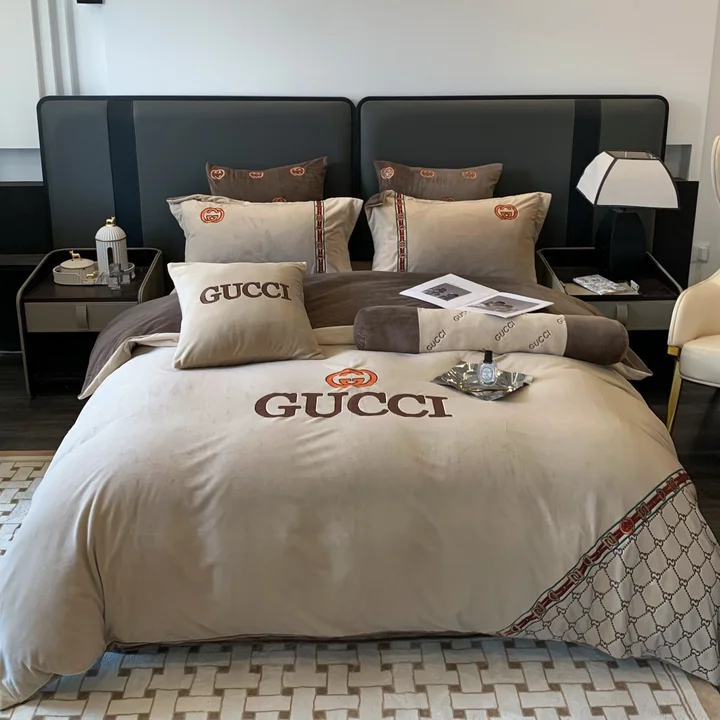 gucci ベルベット ベッド用品