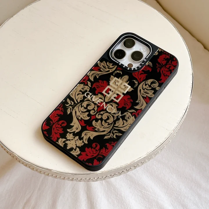 ジバンシーiPhone17proケース アクリル