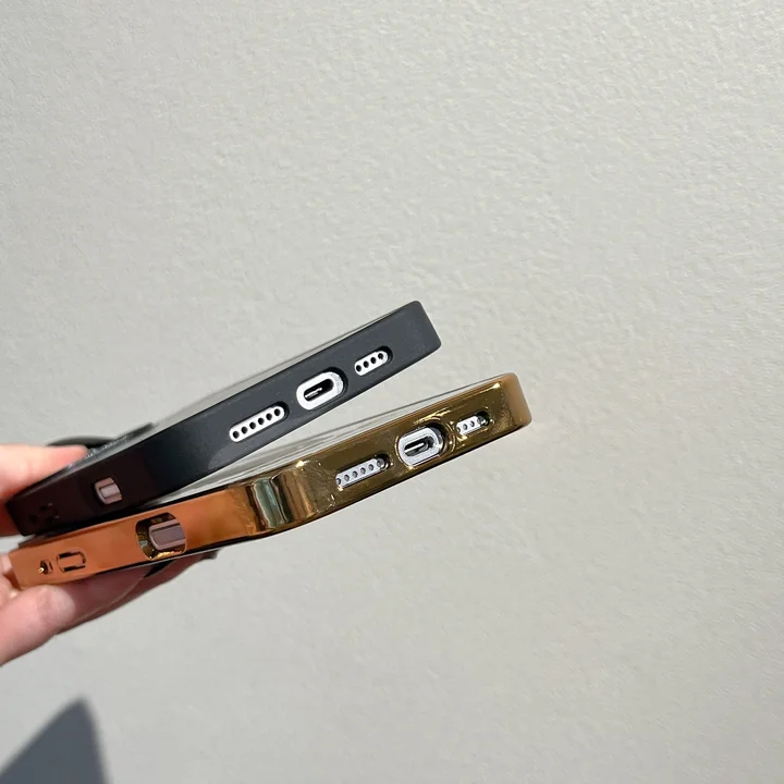 ヴェルサーチiphone17スマホケース メッキ ゴールド