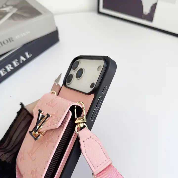 芸能人 肩掛け LV iphone17ケース