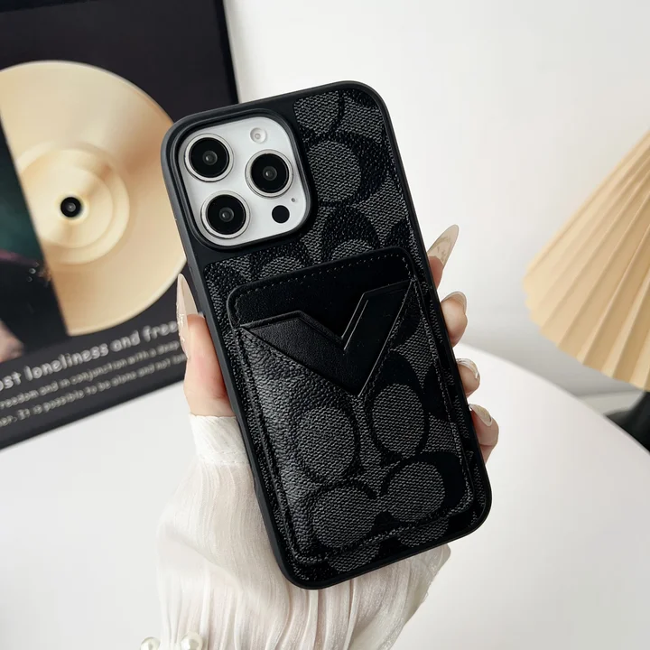 coach iphone17proカードケース V型
