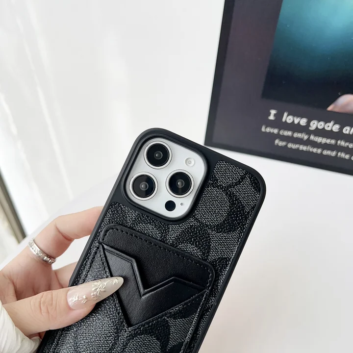 コーチiphone17ケース キルティングレザー