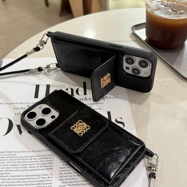 loewe iphone17proケース カード収納
