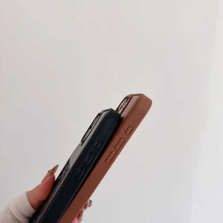 Loewe iphone17proケース  本革 レザー