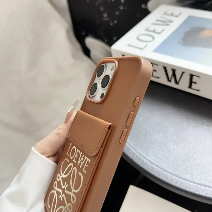 ロエベiphone17ケースストラップ付き