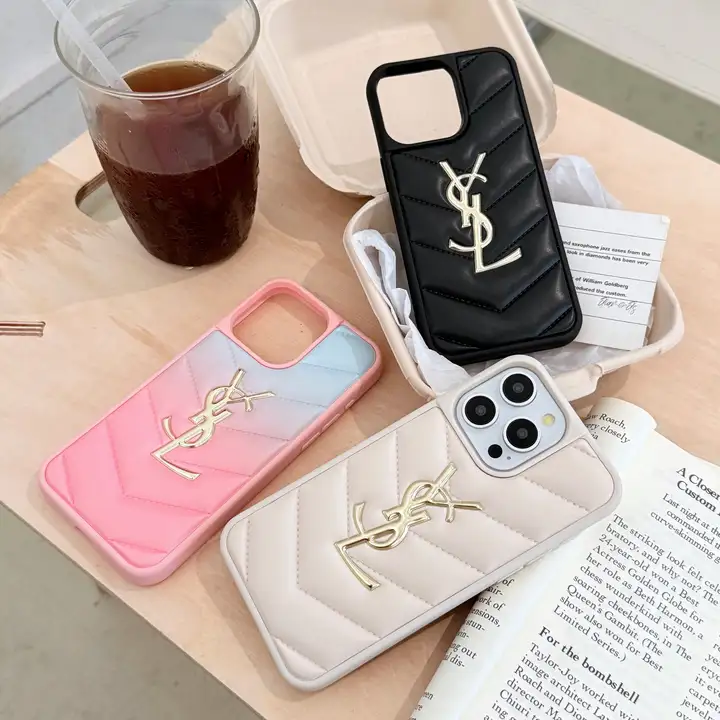 イヴサンローランiphone17promaxケース 女性用