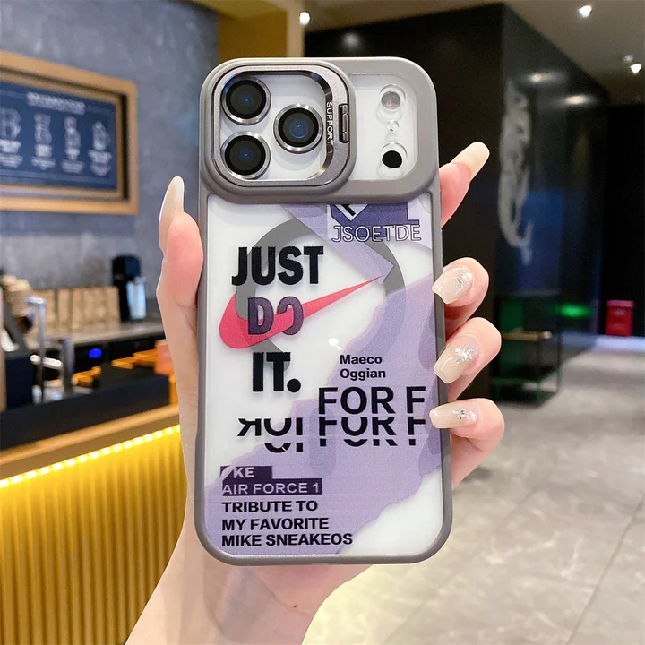 ナイキiphone17proケース 高校生