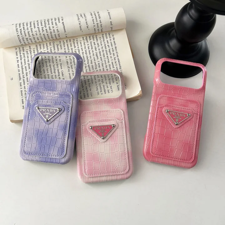 Prada iphone17promaxケース ワニ柄