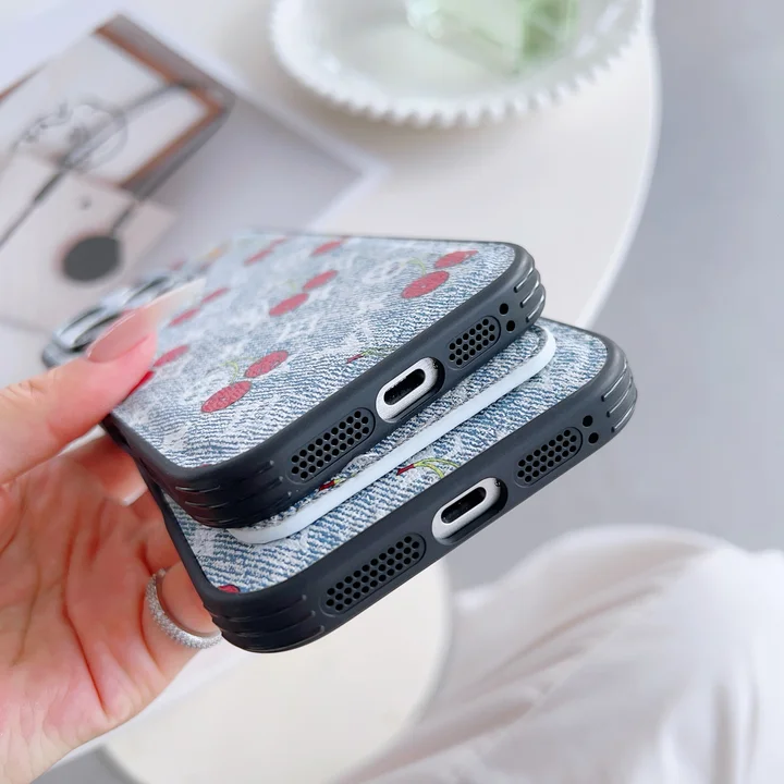 ルイヴィトンiphone17proケース カード収納