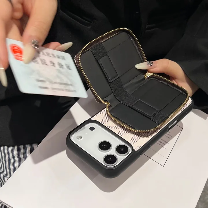 マイケルコースiphone17proケース カード入り