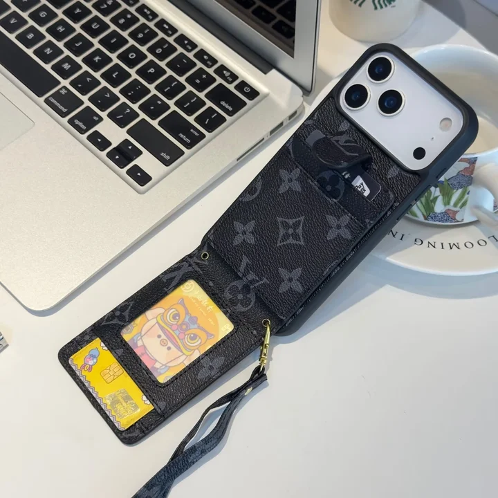 コーチiphone17promaxケース 背面 収納