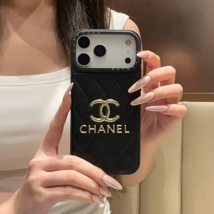 chanel iphone17promaxケース 刻印