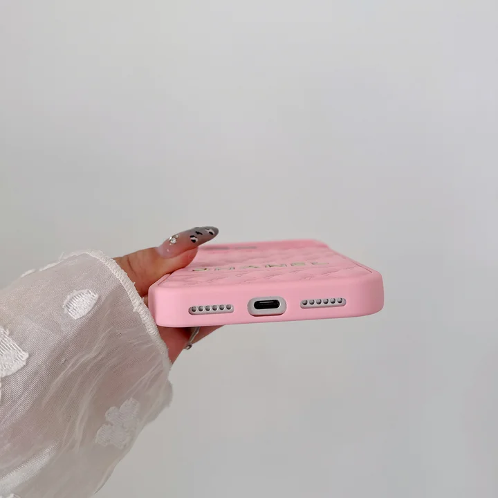 シャネルiphone17ケース 金箔押し