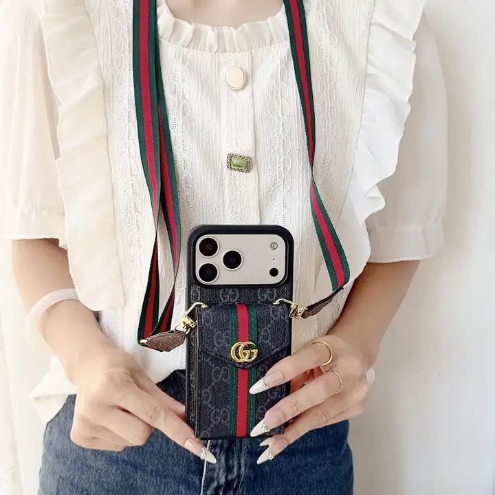 gucci iphone17promaxケース スタンド機能