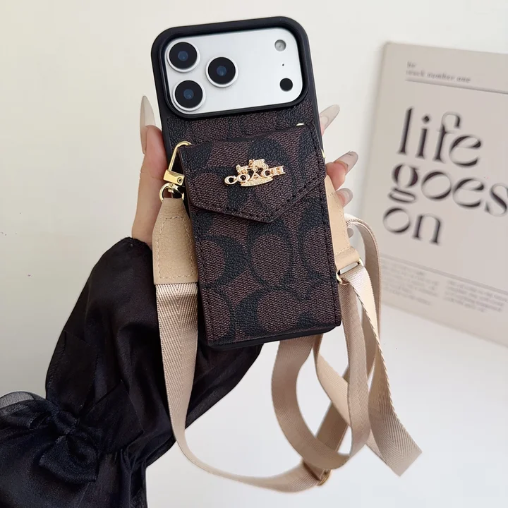コーチiphone17promaxケース ストラップ付き