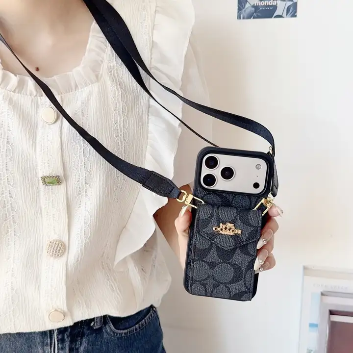 コーチiphone17ショルダーケース