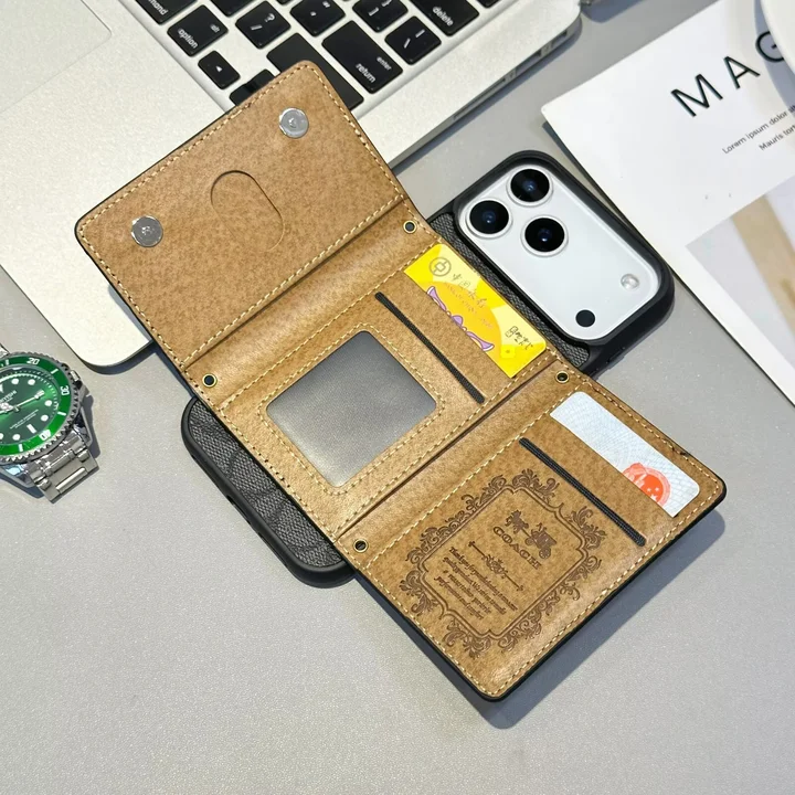 Coach iphone17promaxケース カードポッケト 付き
