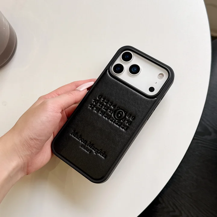 maison margiela iphone17ケース ブラック
