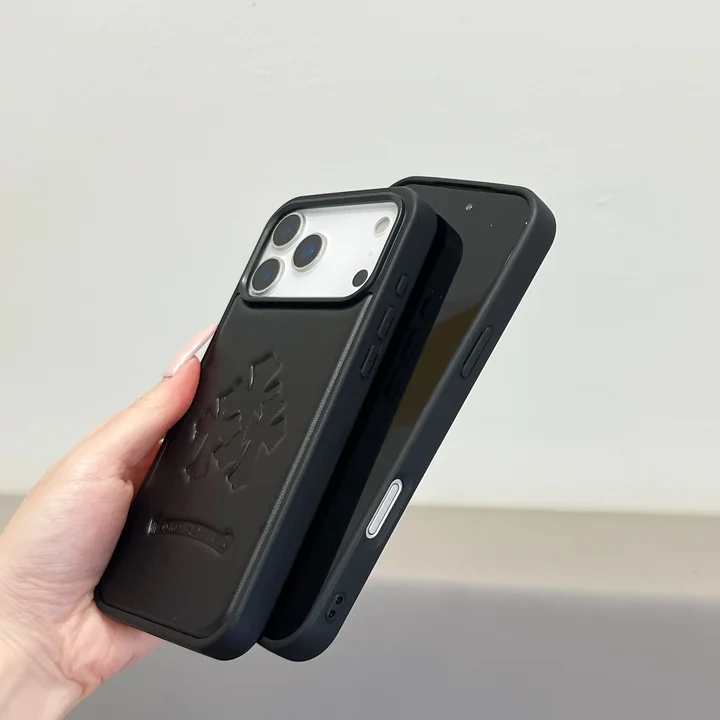 クロームハーツiphone17ケース レザー エンボスロゴ