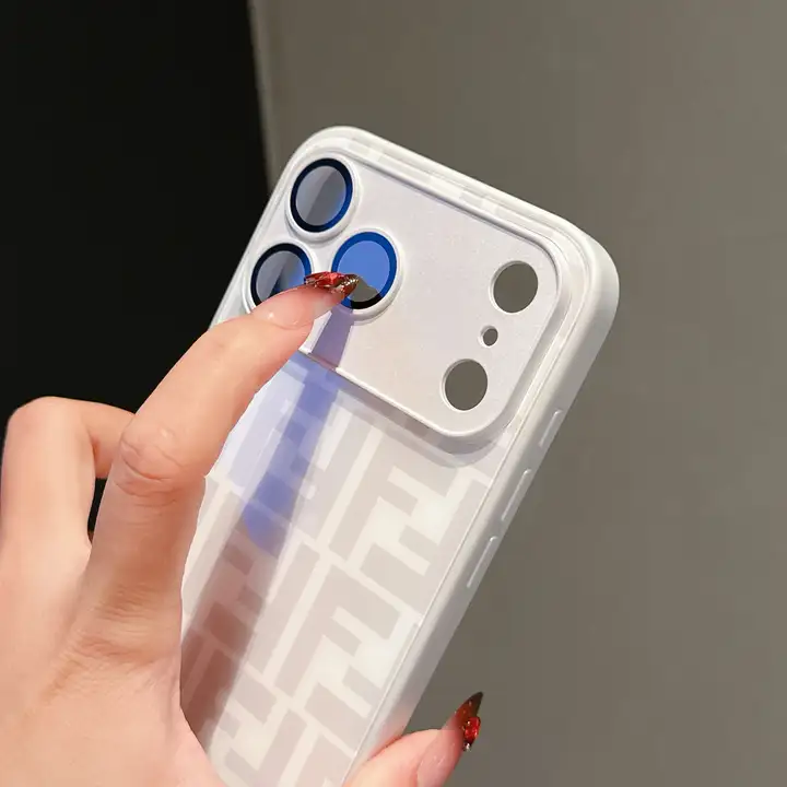 フェンディiphone17ケース 薄型 軽量