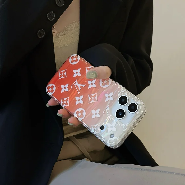 gucci iphone17proケース 貝殻紋