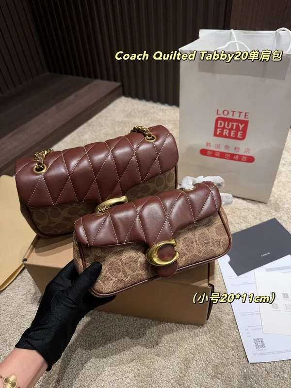 コーチ Tabby 20 ショルダーバッグ