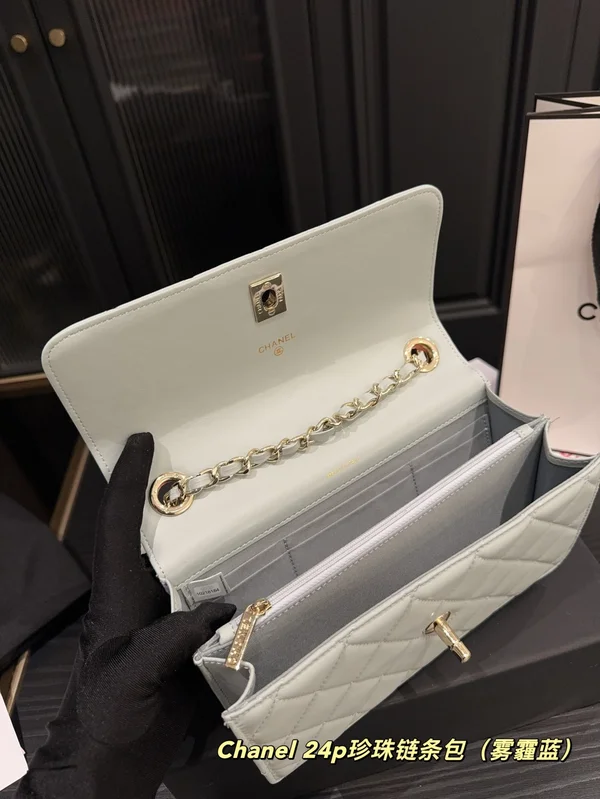 24P シャネル チェーンバッグ