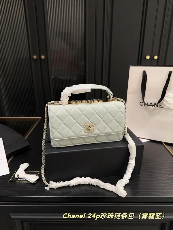 シャネル ショルダーバッグ 24P
