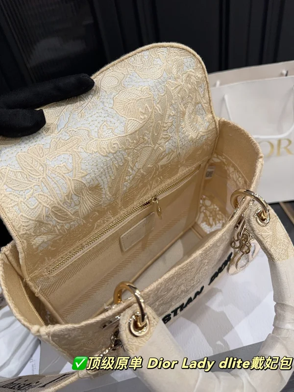ディオール ショルダーバッグ コピー