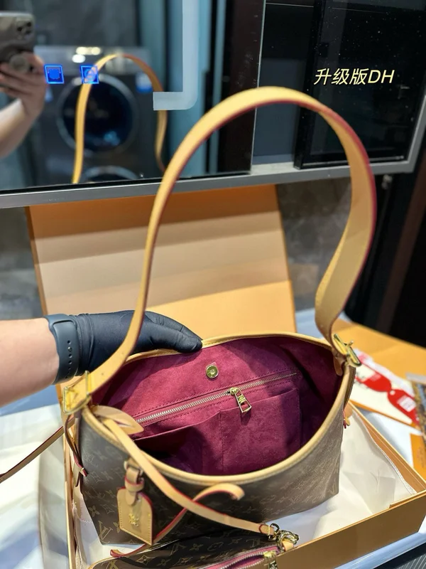 LOUIS VUITTON CarryAllハンドバッグ