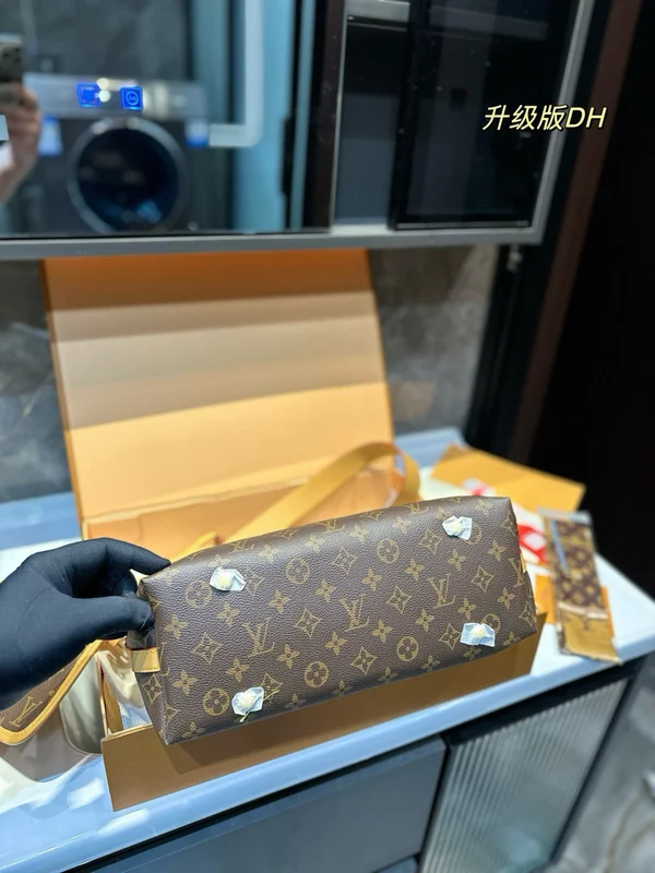 ヴィトン モノグラム ショルダーバッグ スーパーコピー