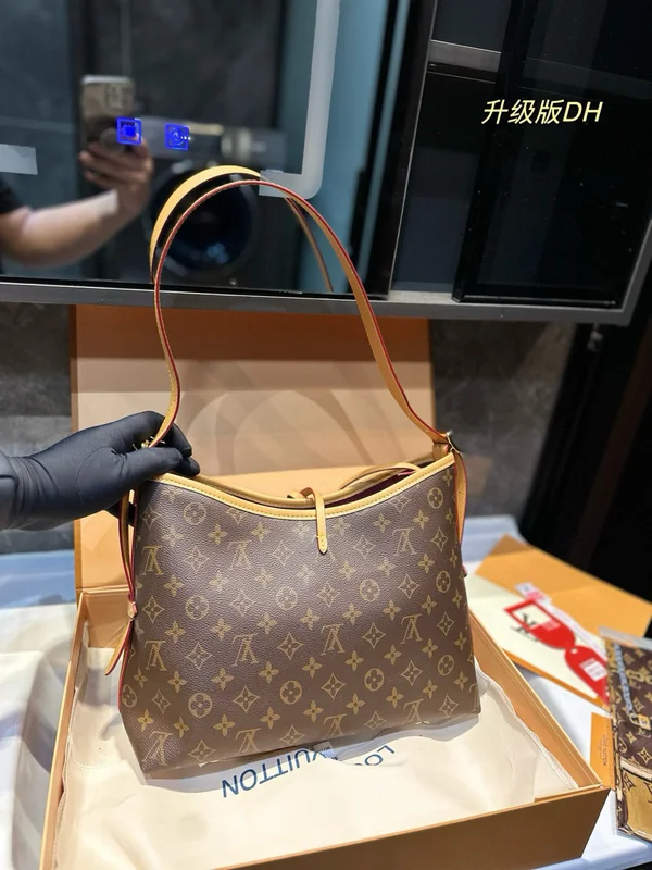 LOUIS VUITTON ショルダーバッグ