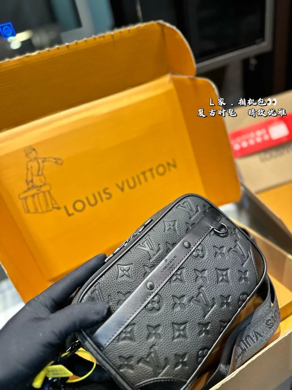 ルイヴィトン モノグラム・シャドウ ショルダーバッグ