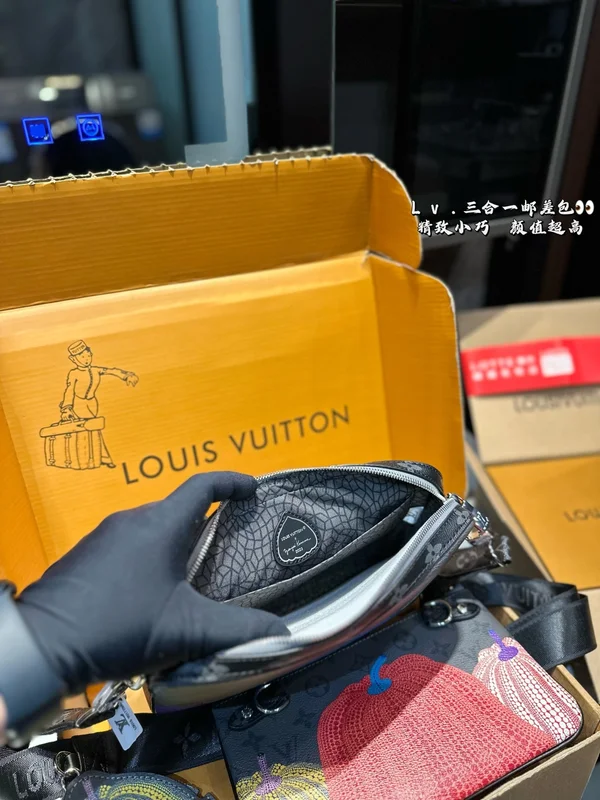 LV×YK ショルダーバッグ