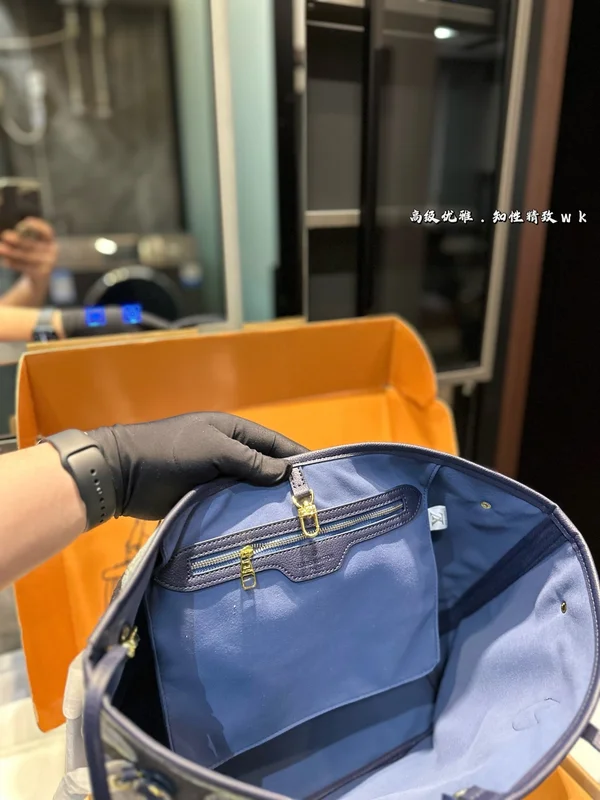 LV x NIGO 2WAYバッグ