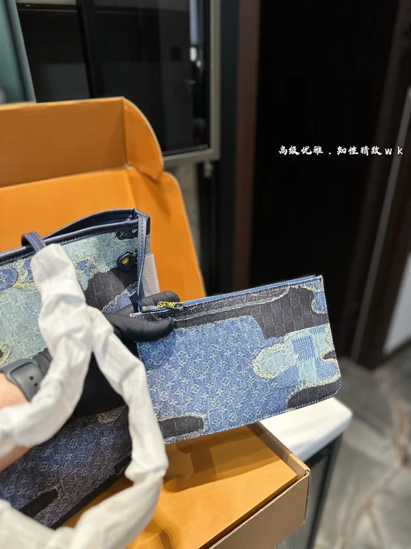 LV x NIGO コラボ ハンドバッグ