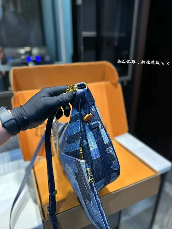 ルイヴィトン チェーン ループ