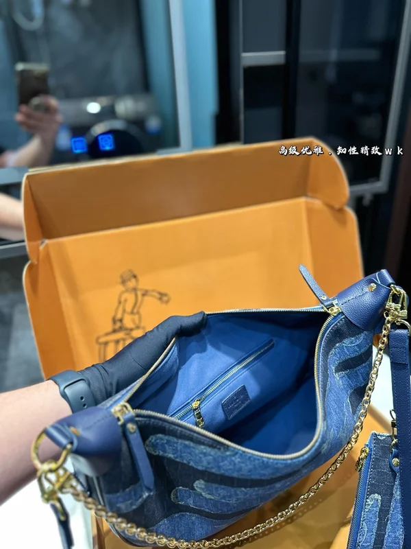 ルイヴィトン 鞄 レディース