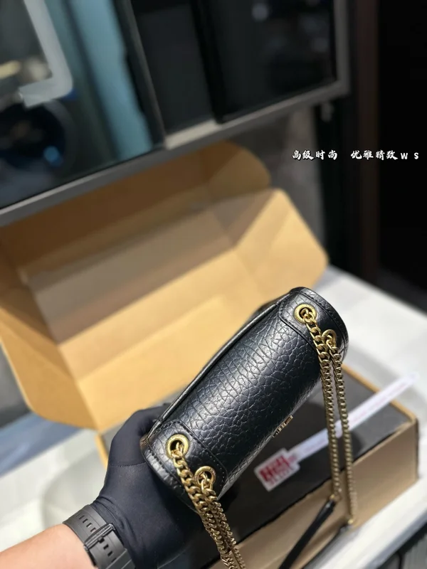 イヴサンローラン ニキ ミニバッグ