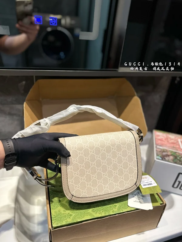 グッチ ゴールド金具