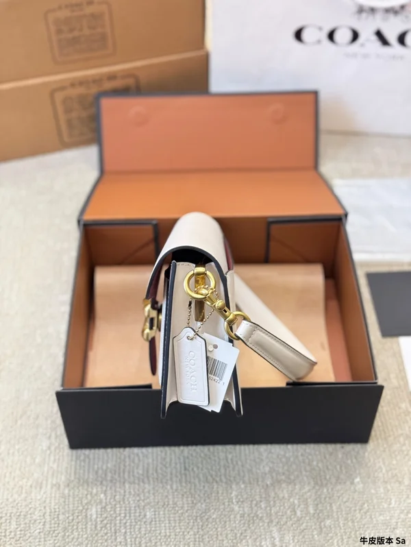 COACH ショルダーバッグ