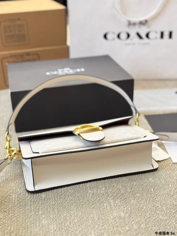 コーチ 2WAYバッグ レディース