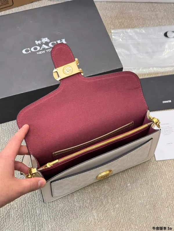 コーチタビー 26