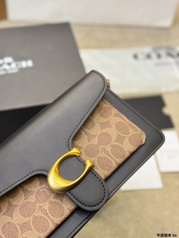 COACH バッグ 斜め掛け