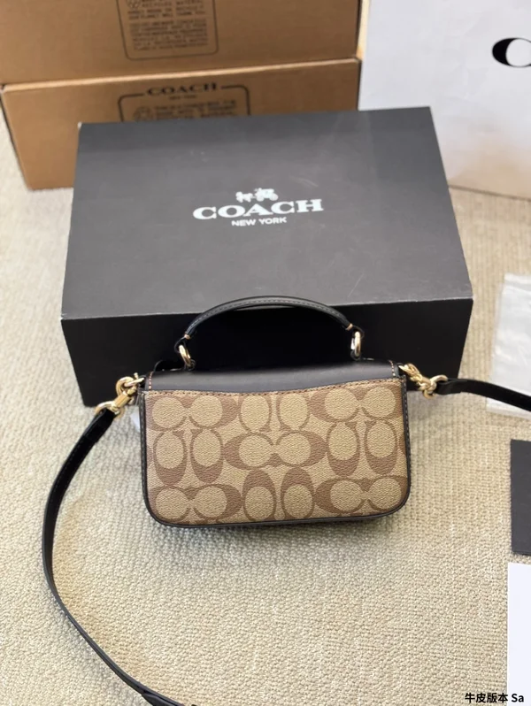 コーチ シグネチャー ショルダーバッグ