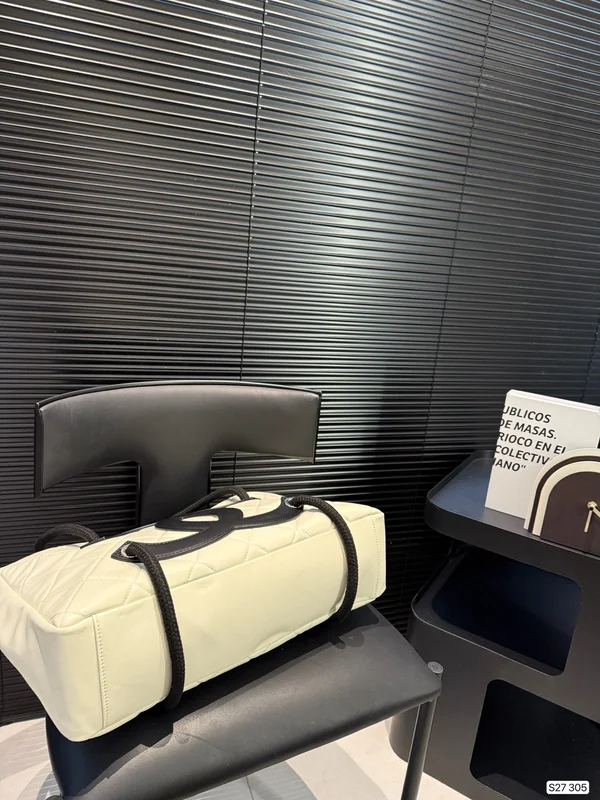 シャネル ココマーク ハンドバッグ