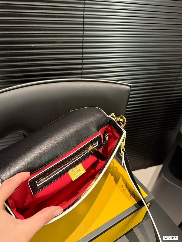 ﻿フェンディ レディースバッグ