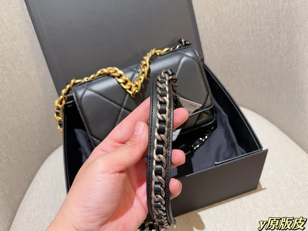 chanel チェーンウォレット ブラック