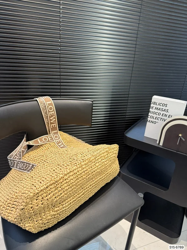 ロエベ フォールド ショッパー かごバッグ