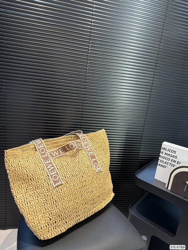 ロエベ トートバッグ